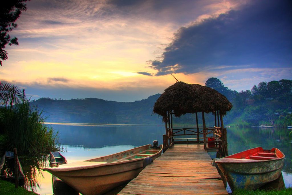 lake bunyonyi
