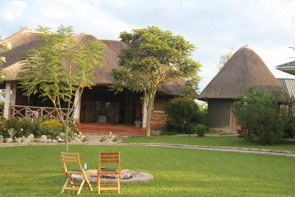 mpogo safari lodge